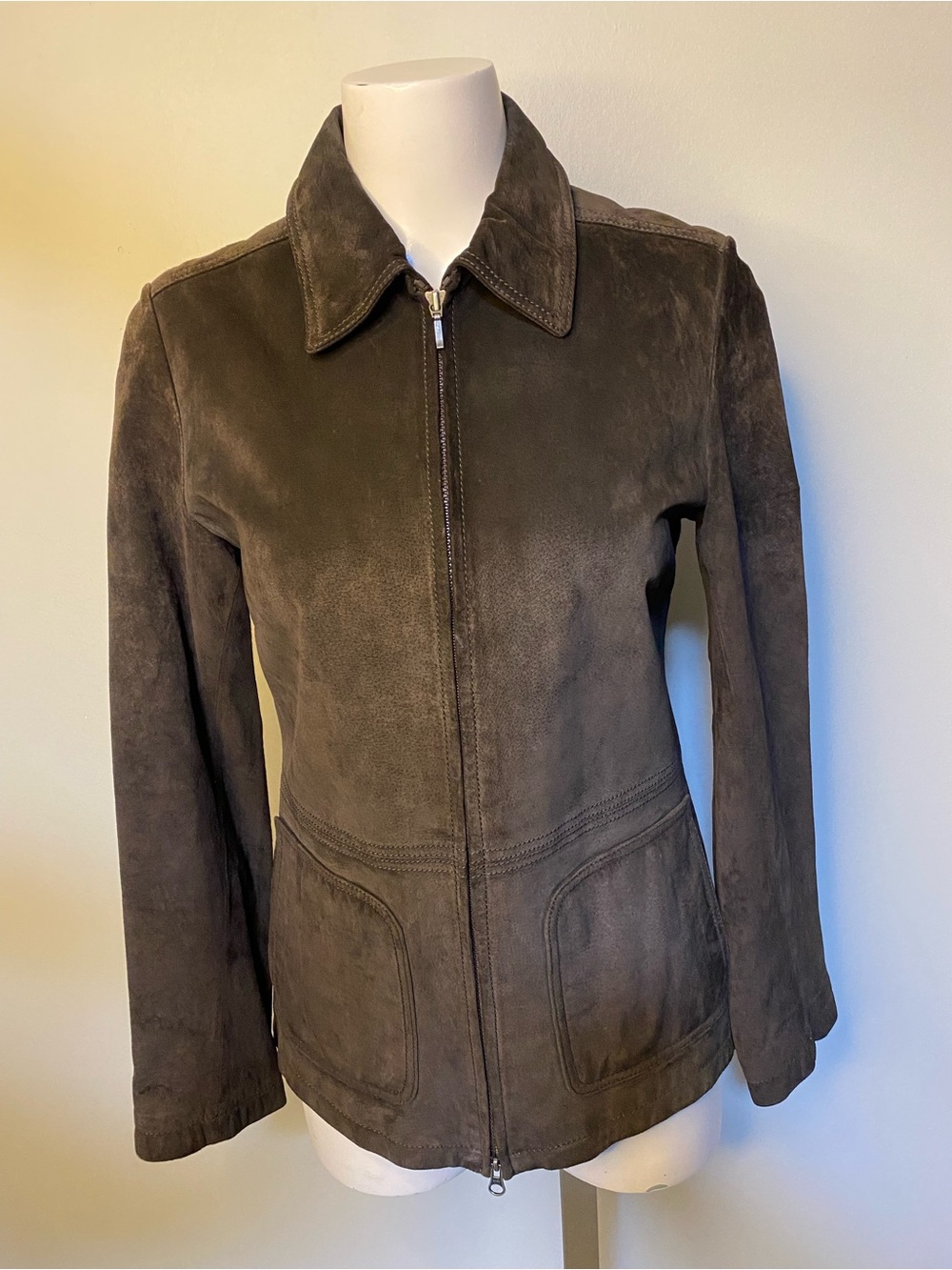 Danier Genuine Suede Leather Jacket Brown Zip Front Women’s Small Style 5524 - Picture 2 of 9